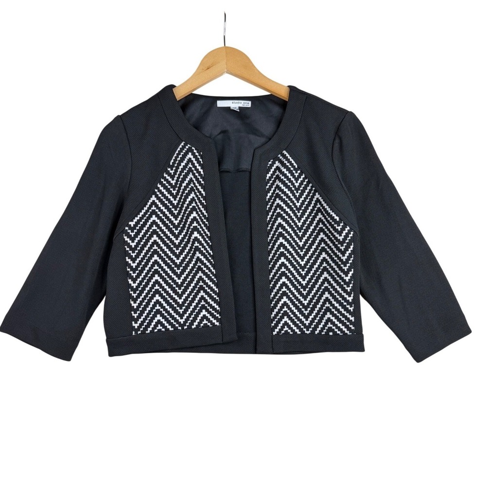 Studio One New York Chevron Print Open‎ Cardigan size 10 Petite Black/White